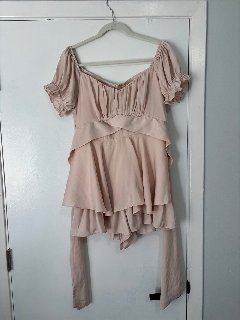 Women's Blush Pink Tiered Off-Shoulder Romper Size Large (Brand New Never Worn)